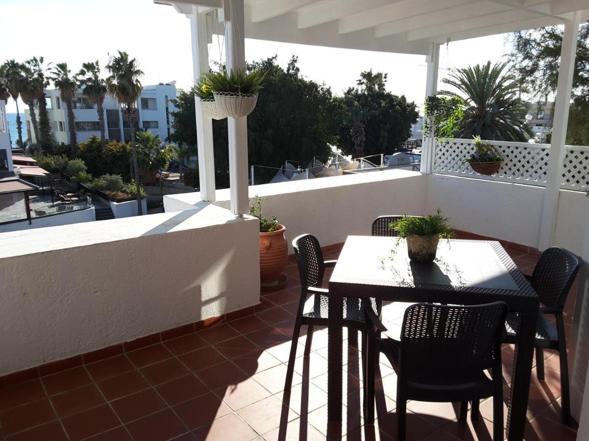Appartamento Blue Coast Semeli By The Sea Paphos Esterno foto