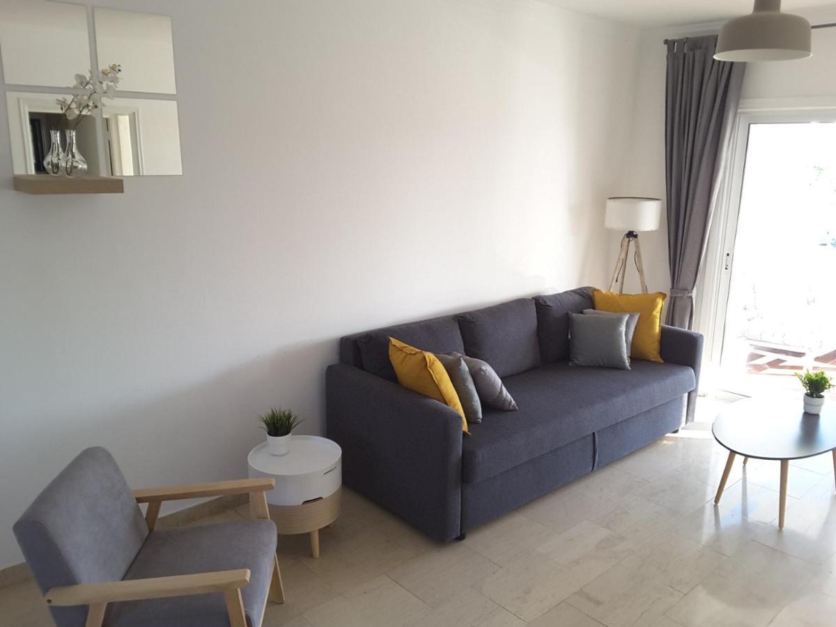 Appartamento Blue Coast Semeli By The Sea Paphos Esterno foto