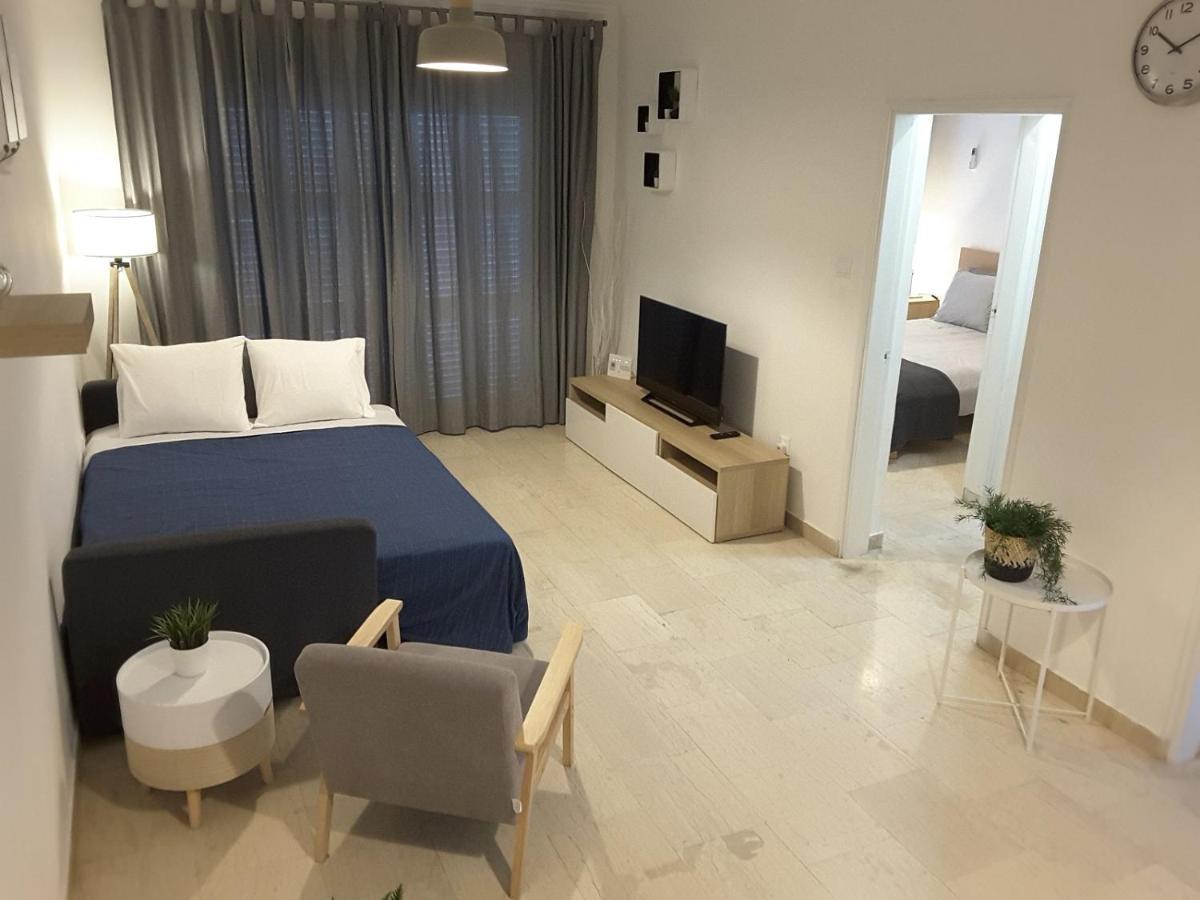 Appartamento Blue Coast Semeli By The Sea Paphos Esterno foto
